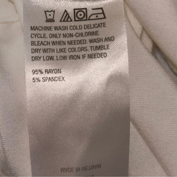 IMAN White Sleeveless Asymmetrical Draped Blouse - Picture 6 of 8